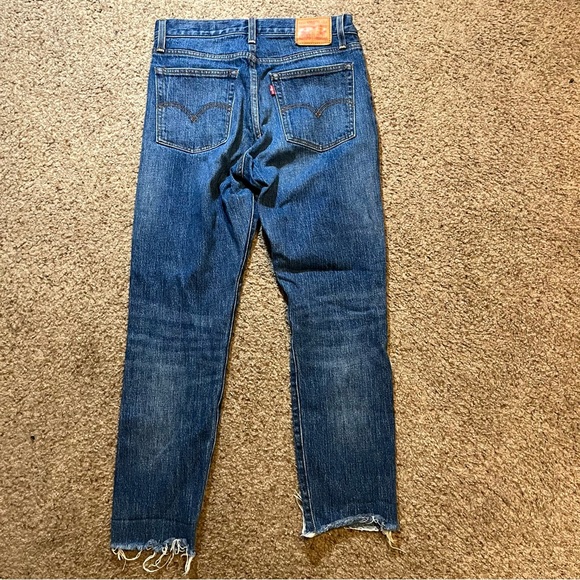Levis Wedgie Fit Ankle Jean White Oak Cone Denim Raw Hem High Rise Button Fly 29 - Picture 3 of 11